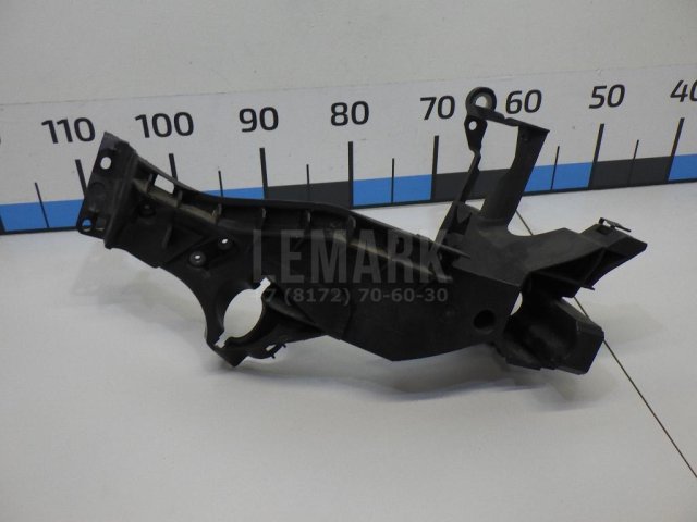 Кронштейн фар правый