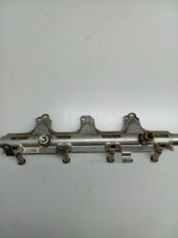 Рейка топливная (рампа)