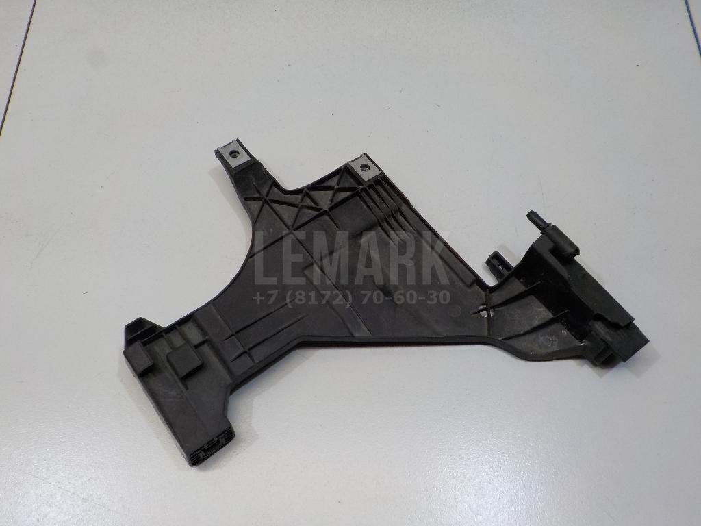 Кронштейн фар правый для  Audi A3 [8PA] Sportback 2004-2013