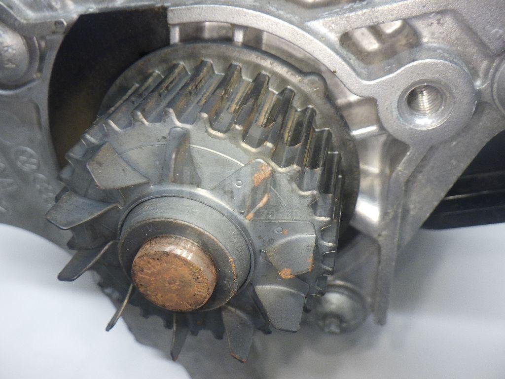 Насос водяной (помпа)