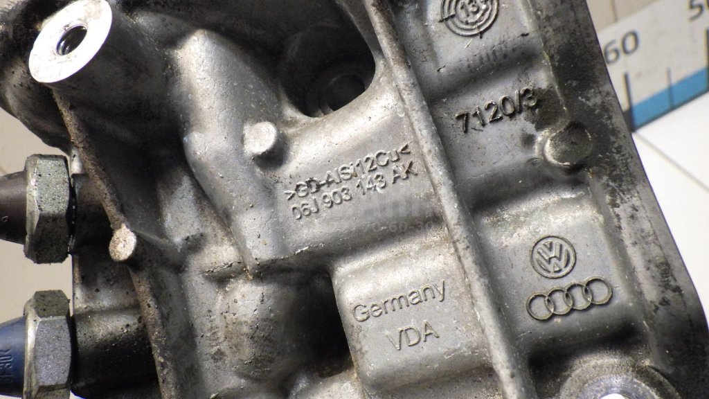 Кронштейн масляного фильтра