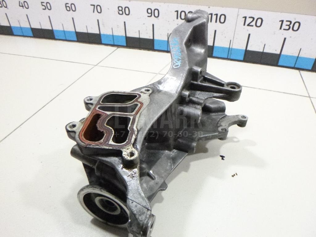 Кронштейн генератора