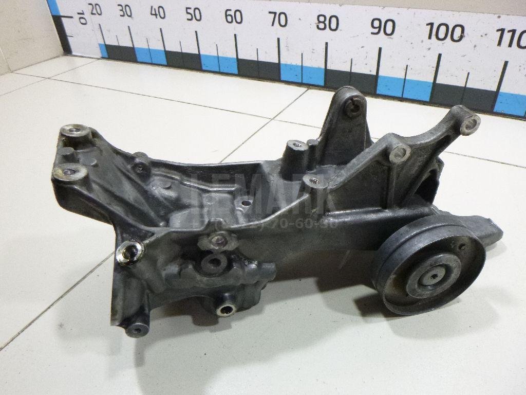 Кронштейн генератора