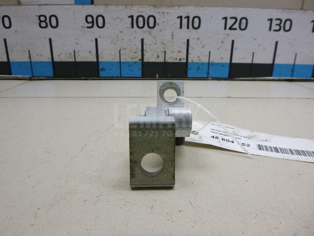 Петля двери