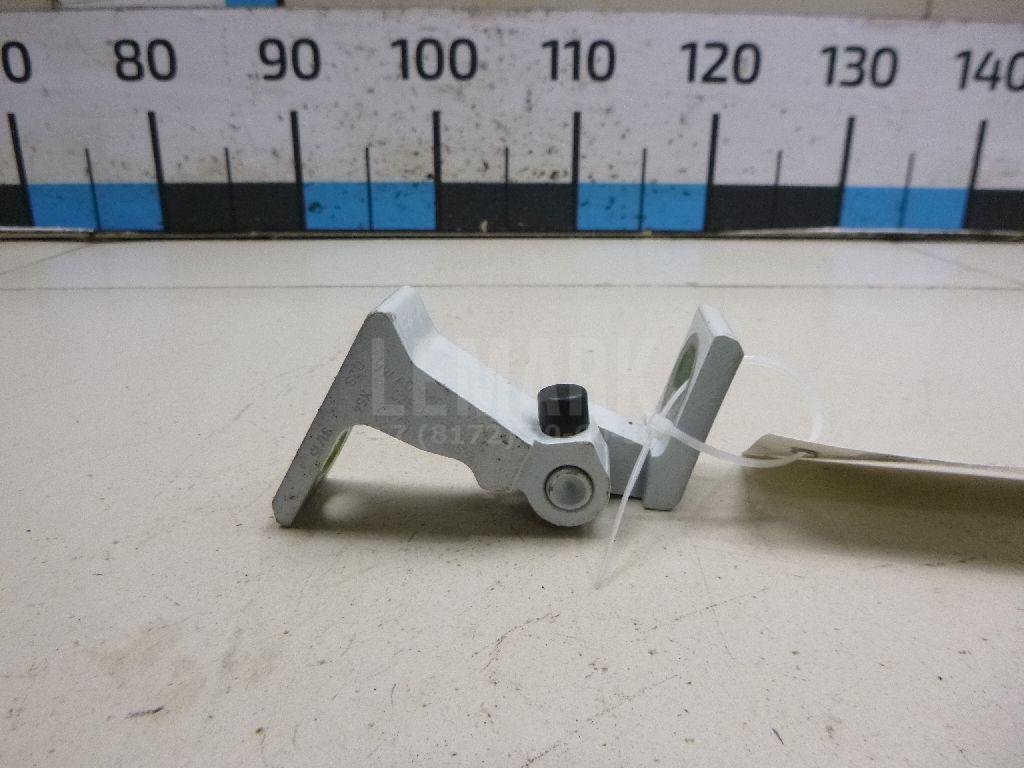 Петля двери