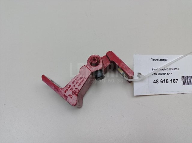 Петля двери