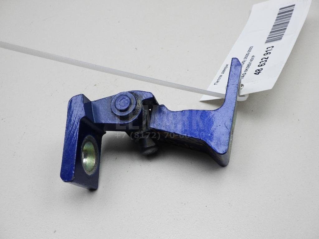 Петля двери