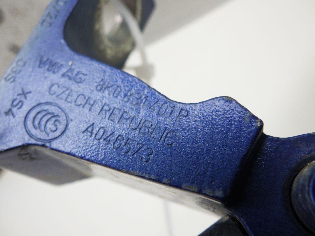 Петля двери для  Audi A5/S5 (F5) 2017