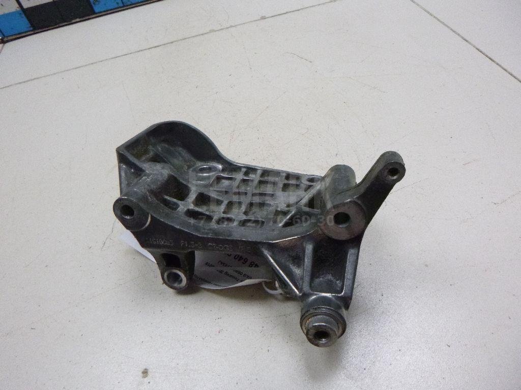 Кронштейн генератора