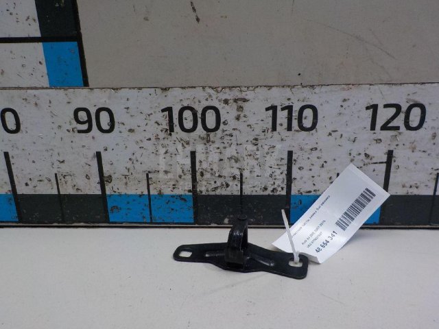 Ответная часть замка багажника