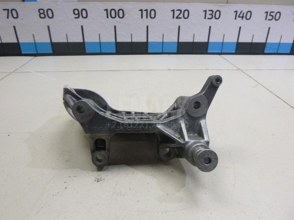 Кронштейн генератора