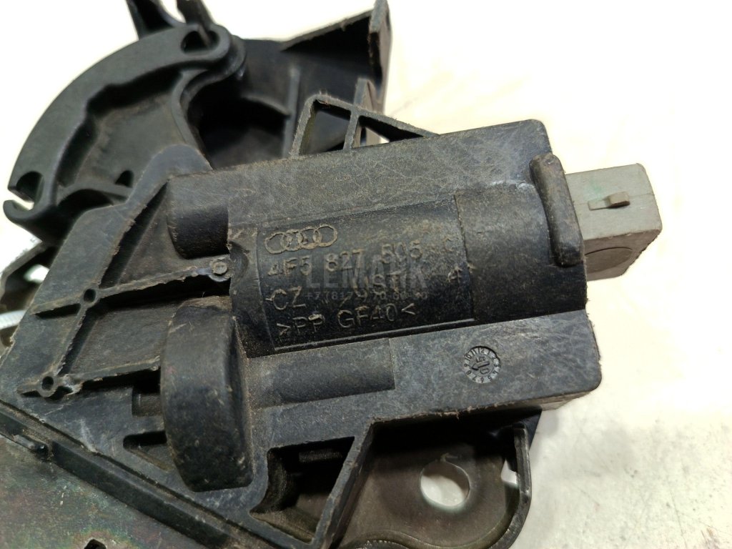 Замок багажника