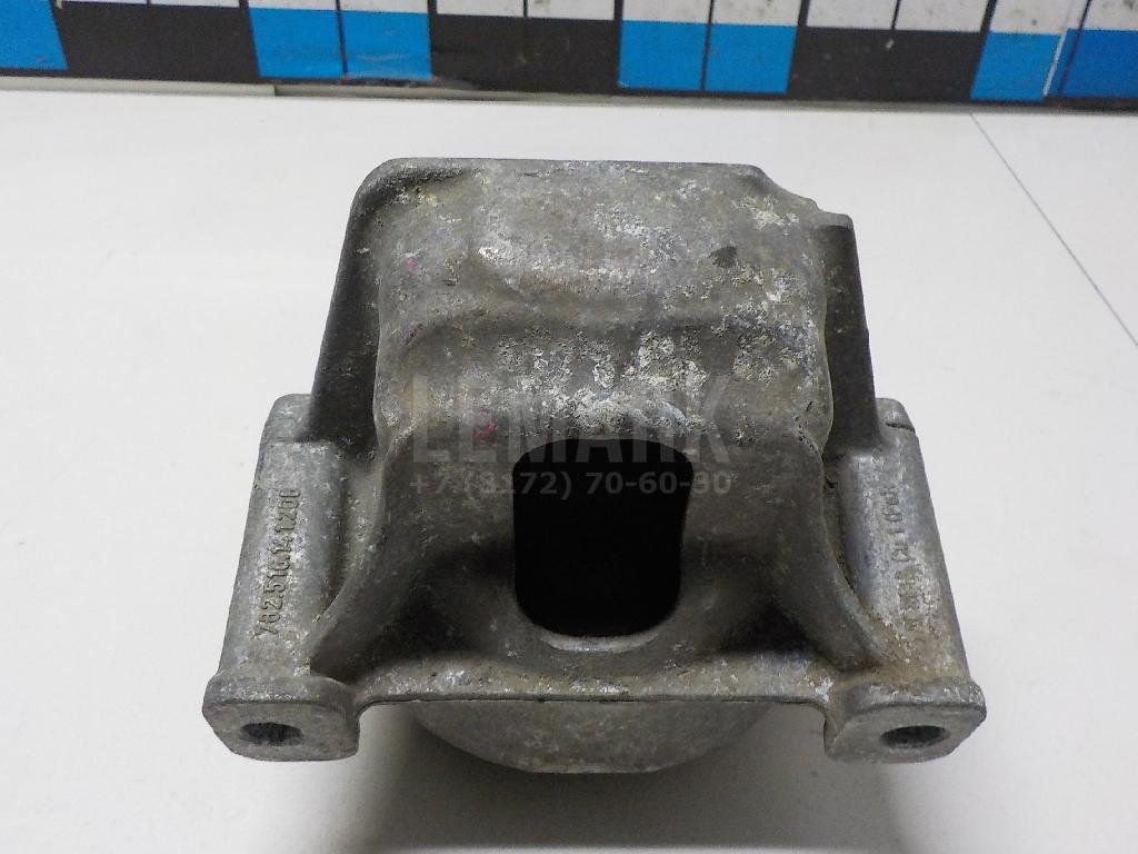 Опора двигателя левая