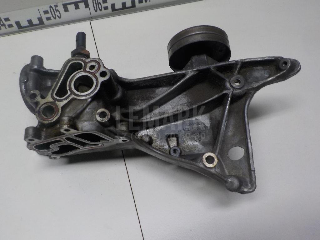 Кронштейн генератора