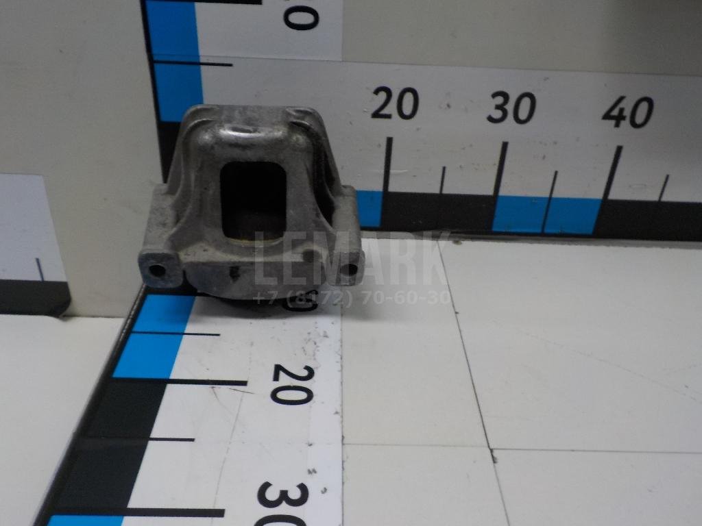 Опора двигателя левая для  Audi A3 [8PA] Sportback 2004-2013