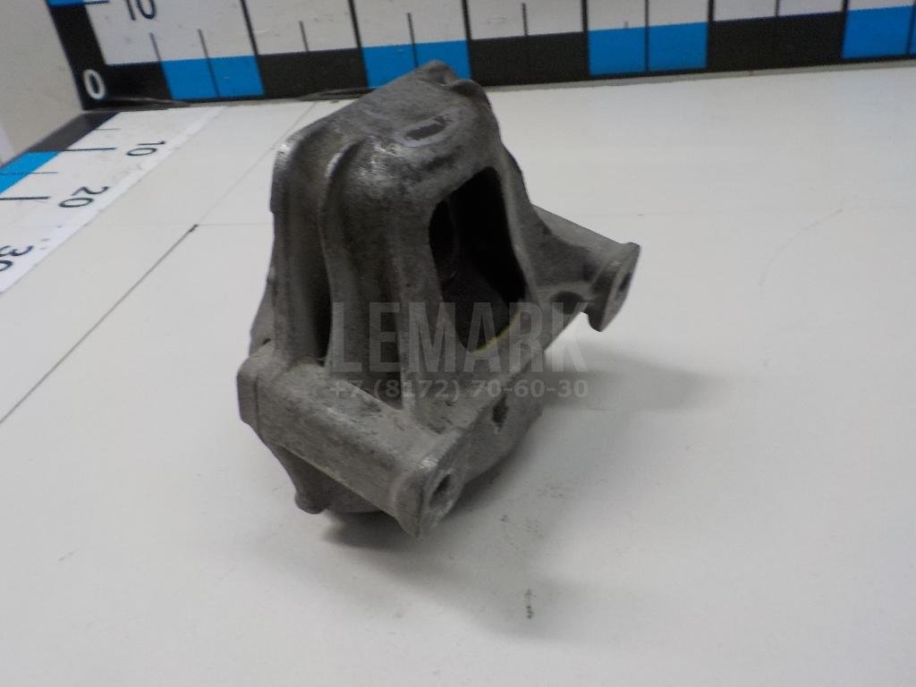 Опора двигателя левая для  Audi A3 [8PA] Sportback 2004-2013