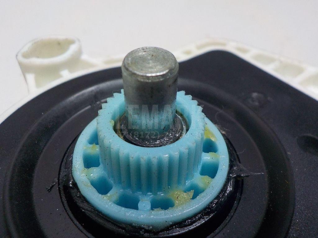 Моторчик стеклоподъемника