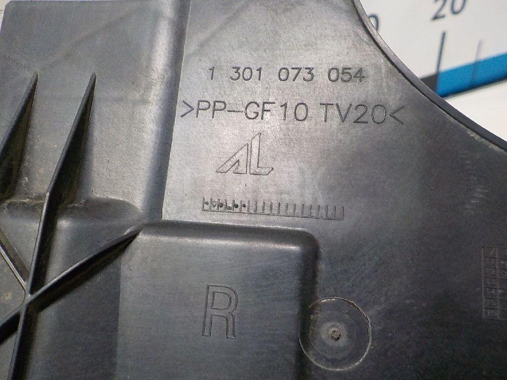 Кронштейн фар правый для  Audi A4 [B8] 2007-2015