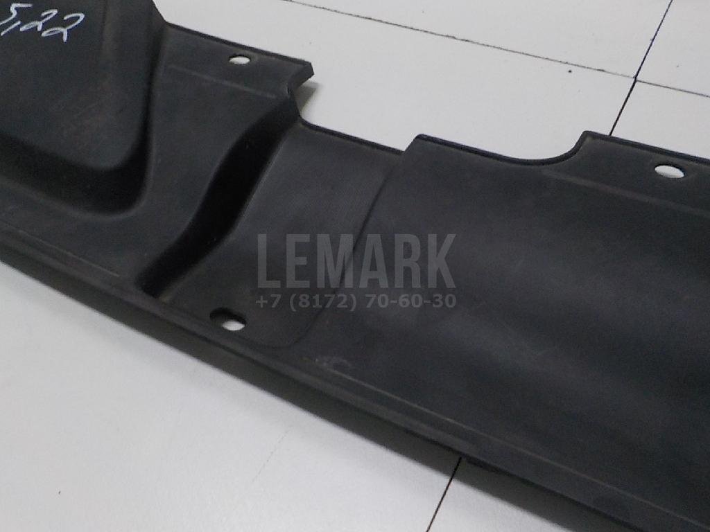 Кожух замка капота