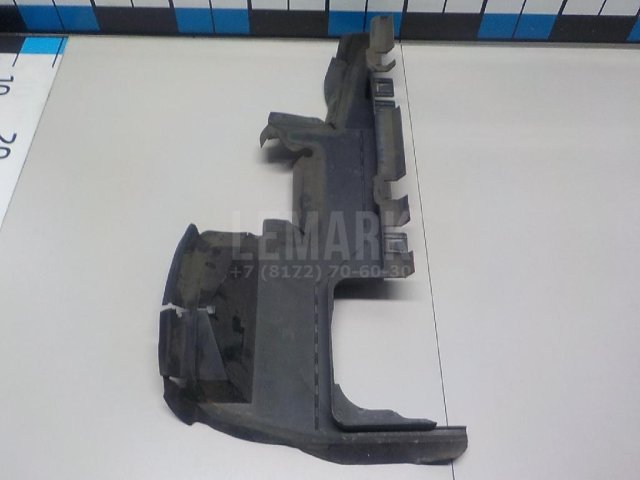 Воздуховод радиатора правый