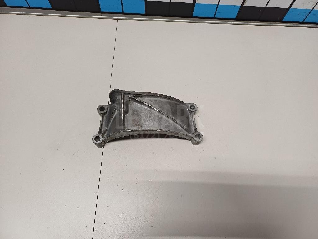 Кронштейн генератора для  Audi A3 [8PA] Sportback 2004-2013