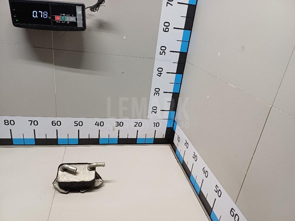 Радиатор масляный для  Audi A4 [B7] 2005-2007