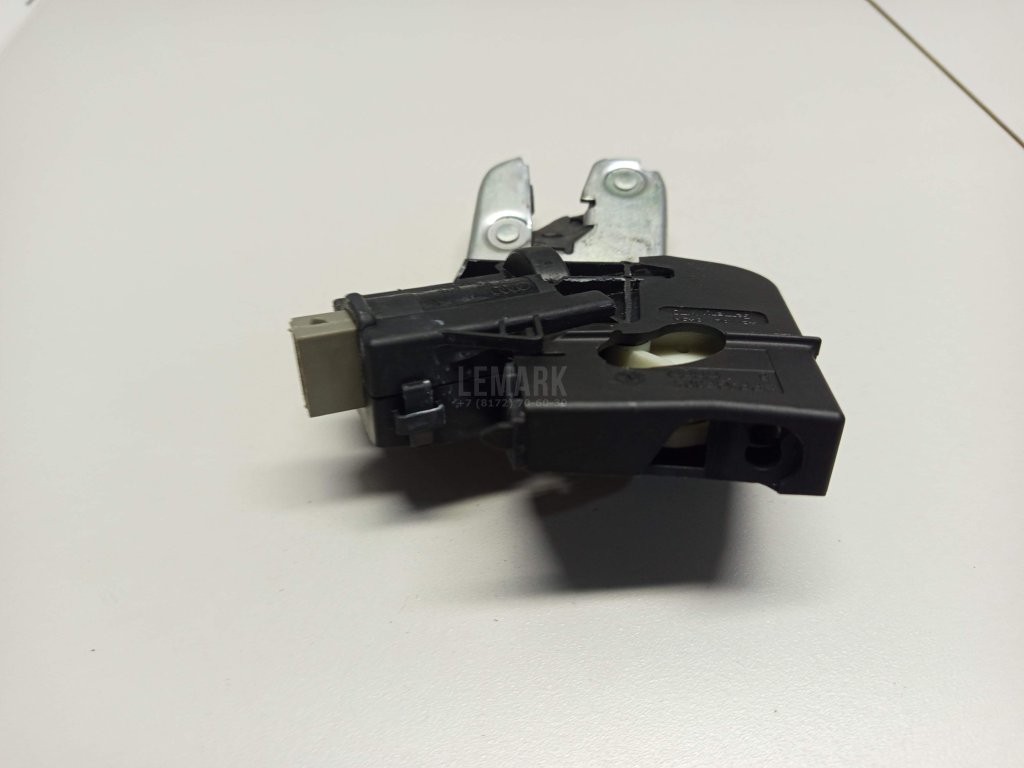 Замок багажника