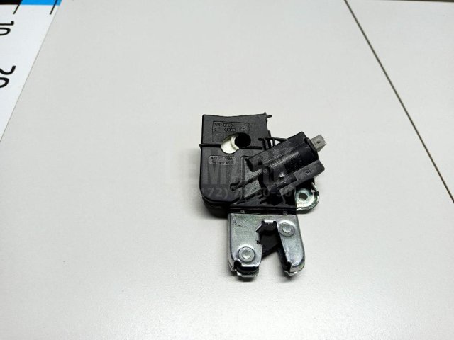 Замок багажника