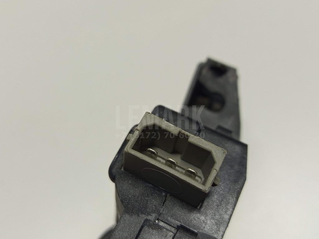 Замок багажника