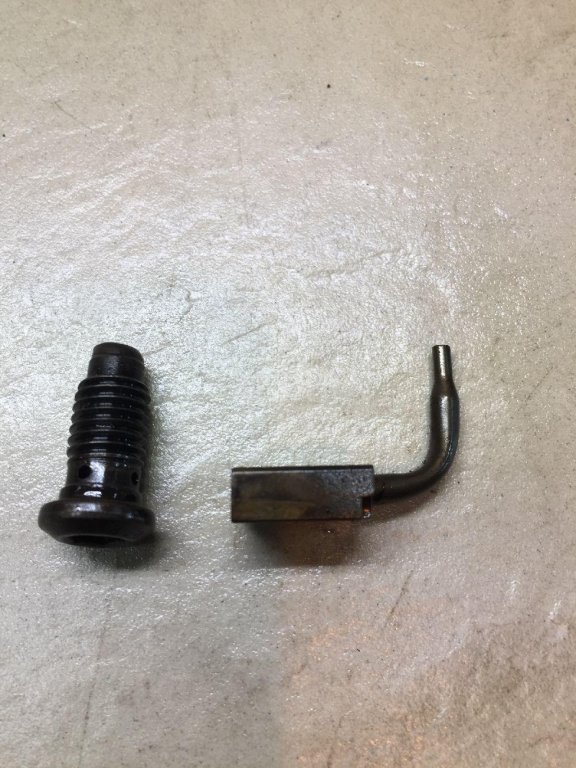 Форсунка масляная для  Alfa Romeo 159 2005-2011