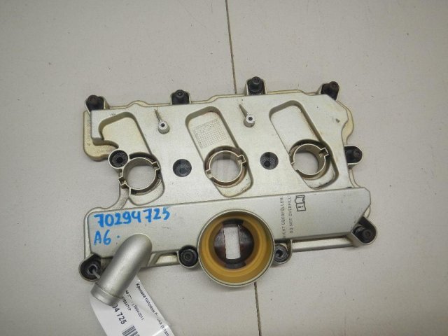 Крышка головки блока (клапанная)