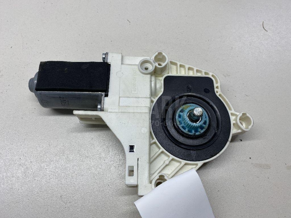 Моторчик стеклоподъемника