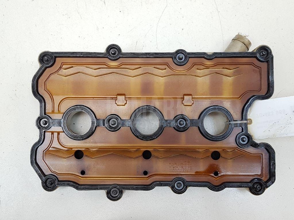 Крышка головки блока (клапанная)