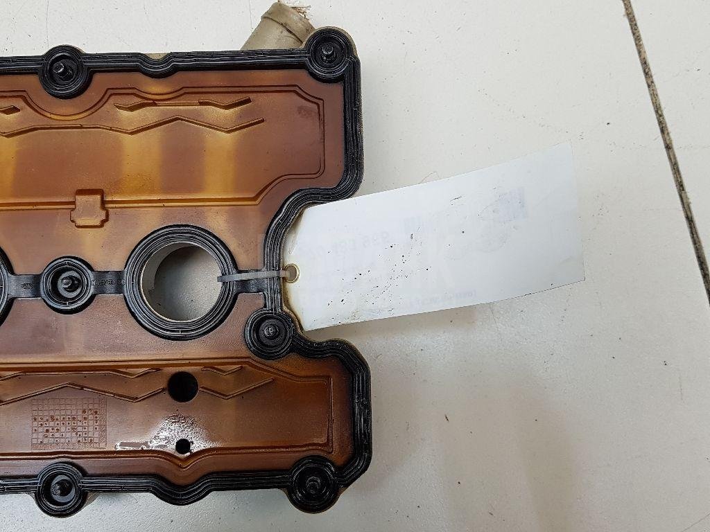 Крышка головки блока (клапанная)