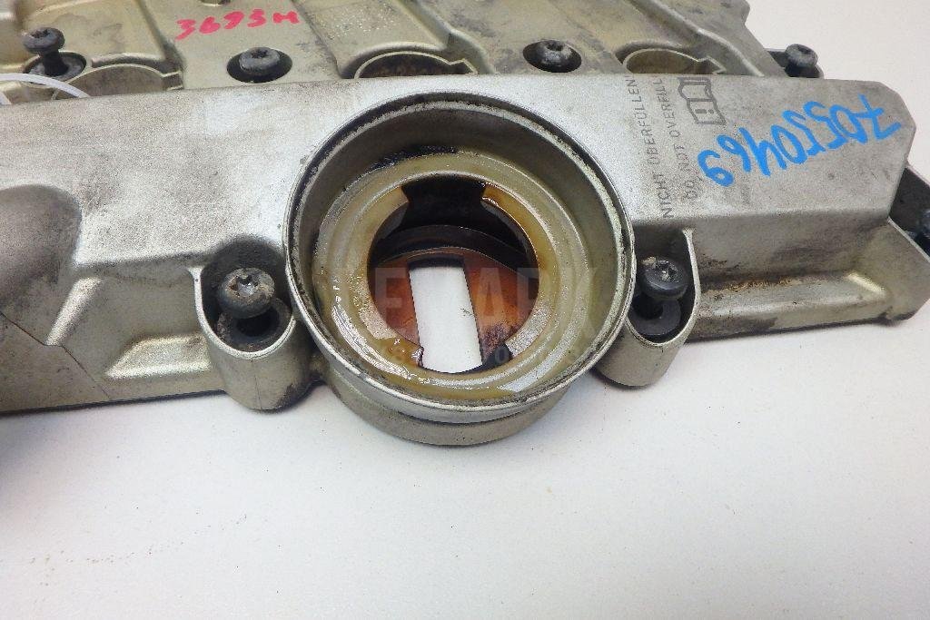 Крышка головки блока (клапанная)