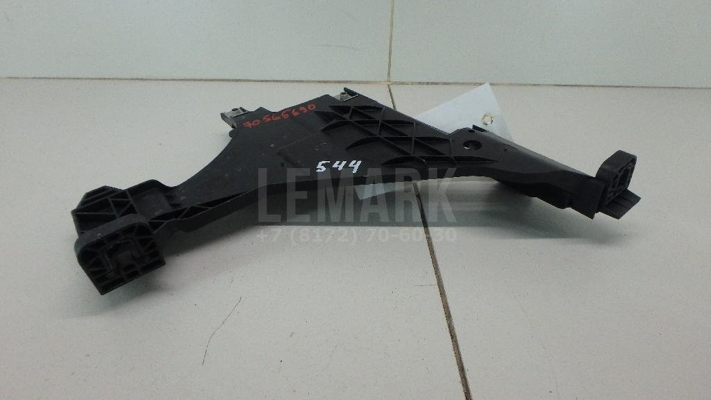 Кронштейн фар левый для  Audi A3 [8P1] 2003-2013