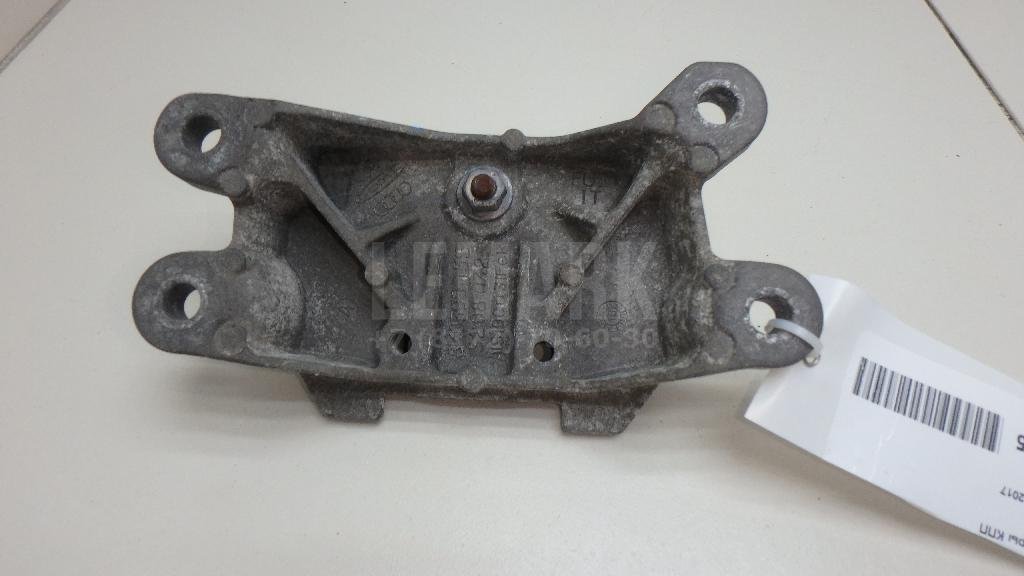 Кронштейн опоры КПП