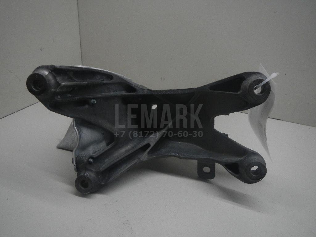 Кронштейн двигателя правый