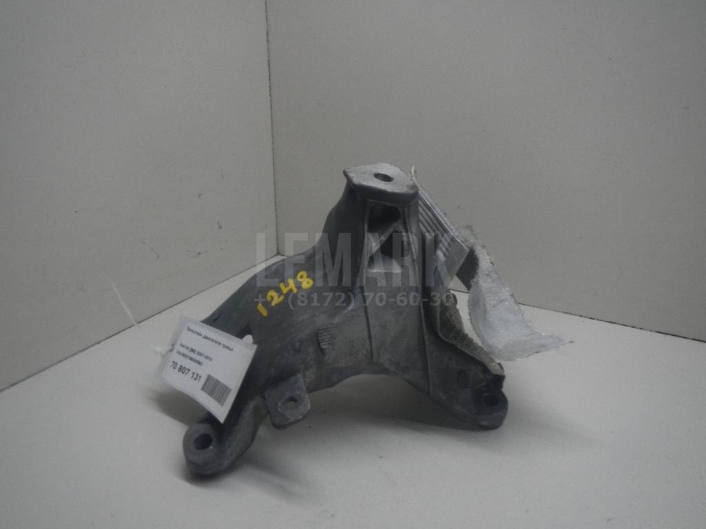 Кронштейн двигателя правый