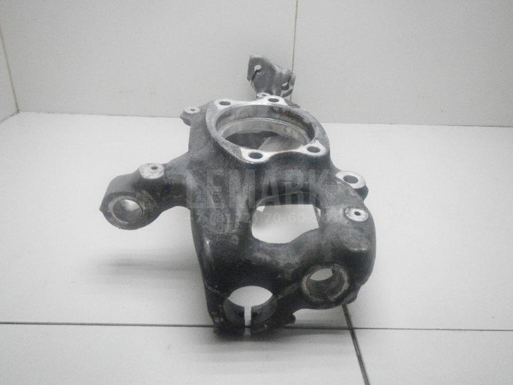 Кулак поворотный передний левый