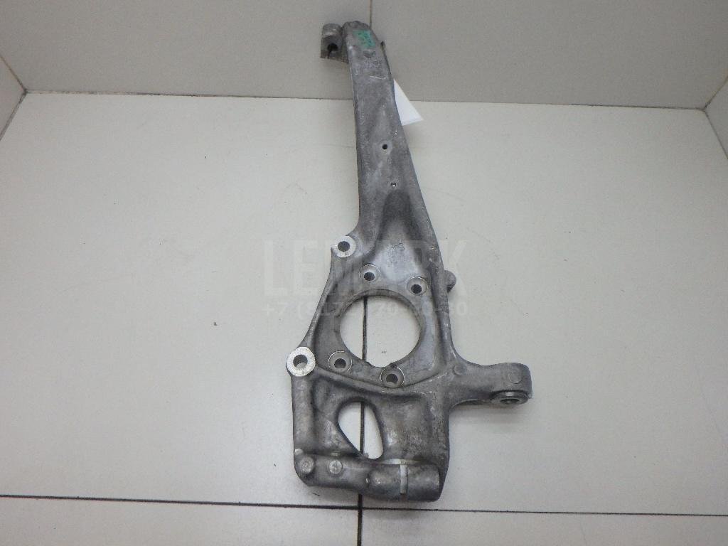 Кулак поворотный передний левый