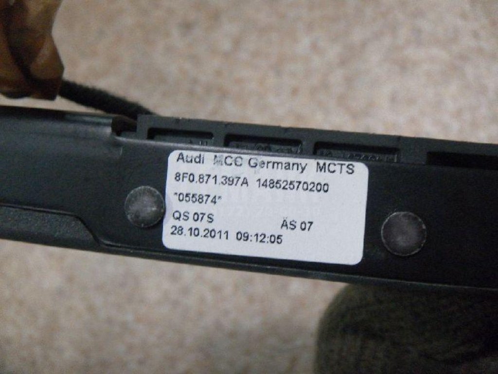 Замок крыши левый