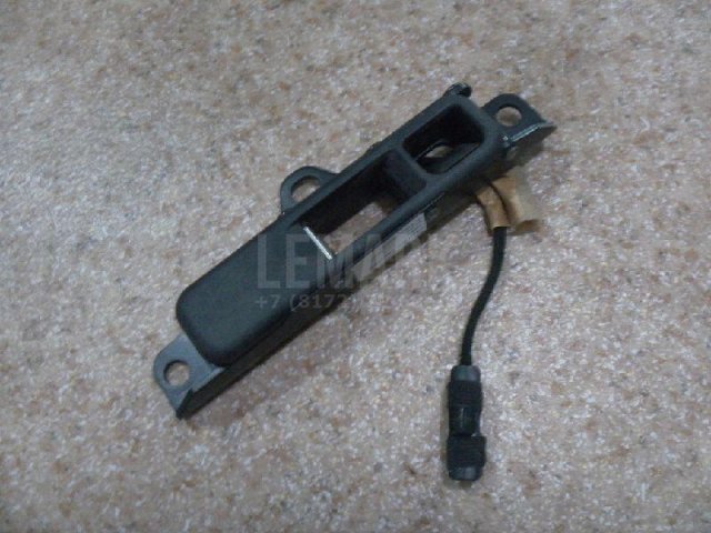 Замок крыши левый