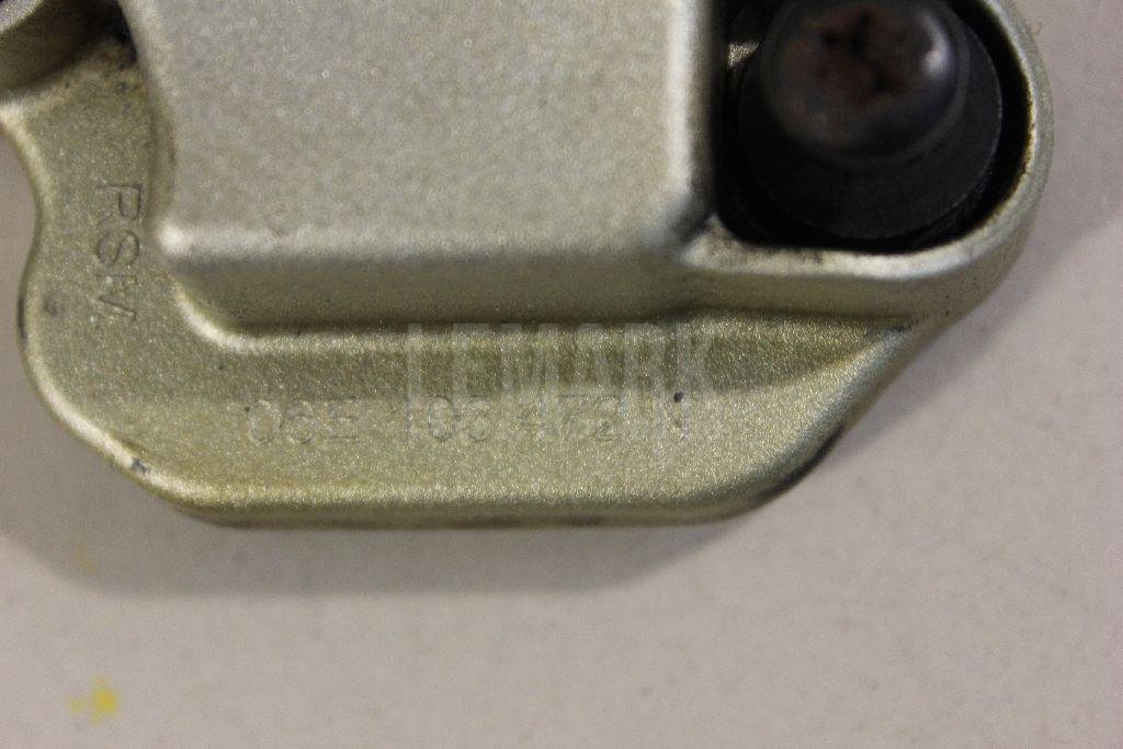 Крышка головки блока (клапанная)