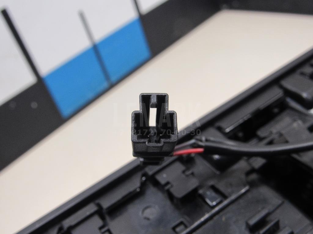 Дефлектор воздушный для  Audi A3 [8PA] Sportback 2004-2013