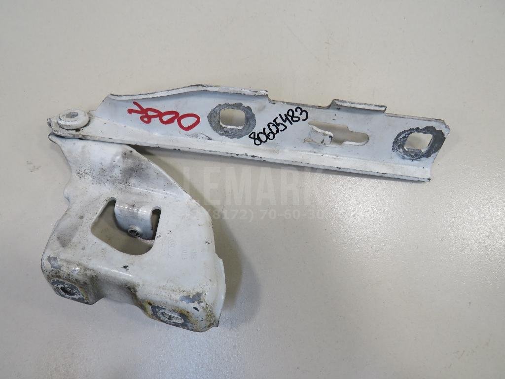 Петля капота левая