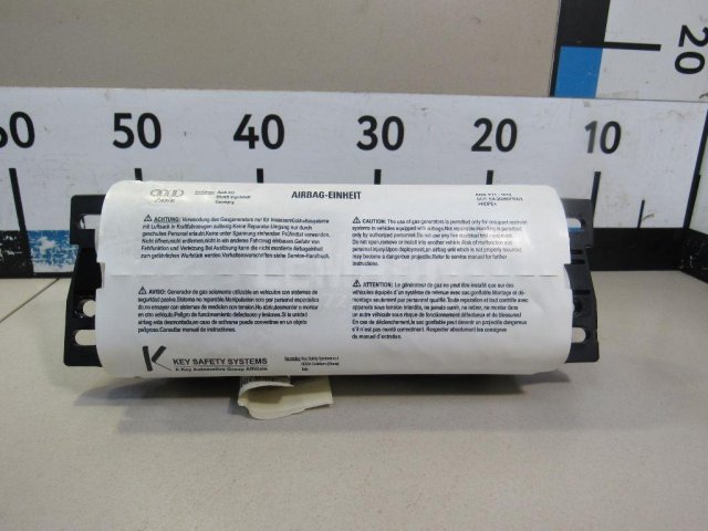 Подушка безопасности пассажирская (в торпедо)