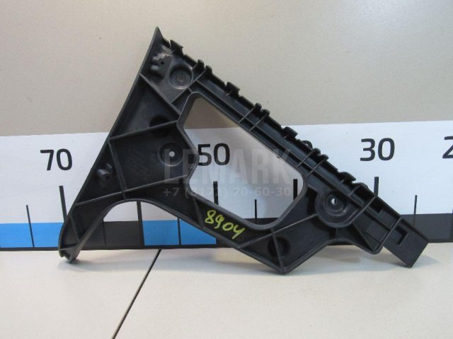 Направляющая заднего бампера левая