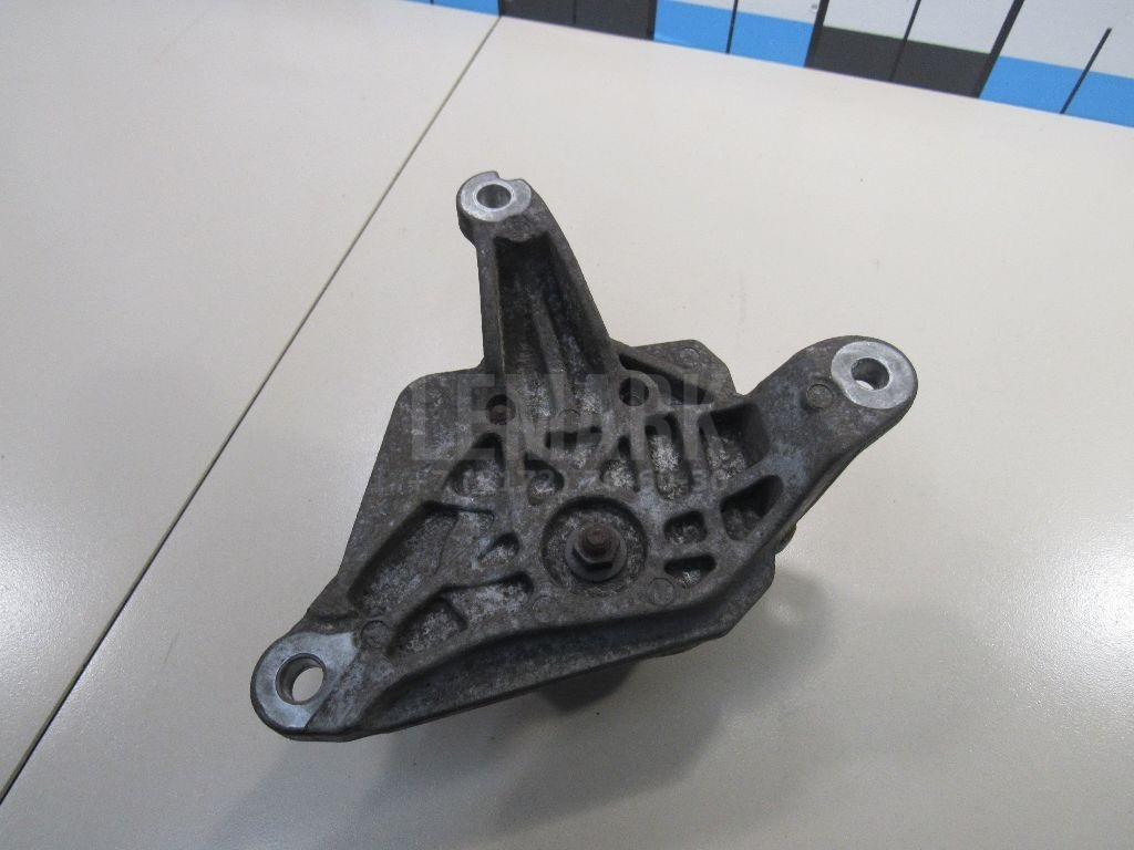 Опора КПП для  Audi A4 [B8] Allroad 2009-2015