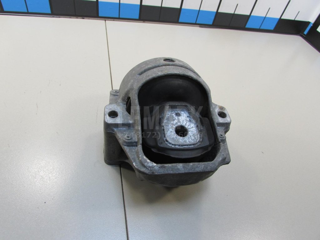 Опора двигателя левая